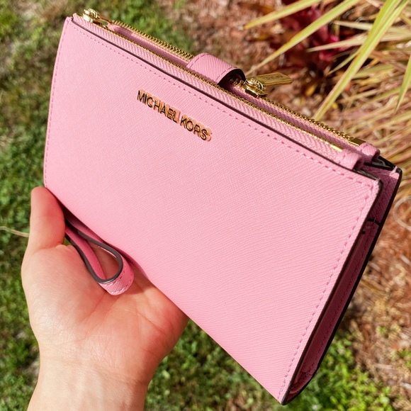 SALE‼️‼️ NWT Michael Kors Large Wallet - Picture 2 of 6